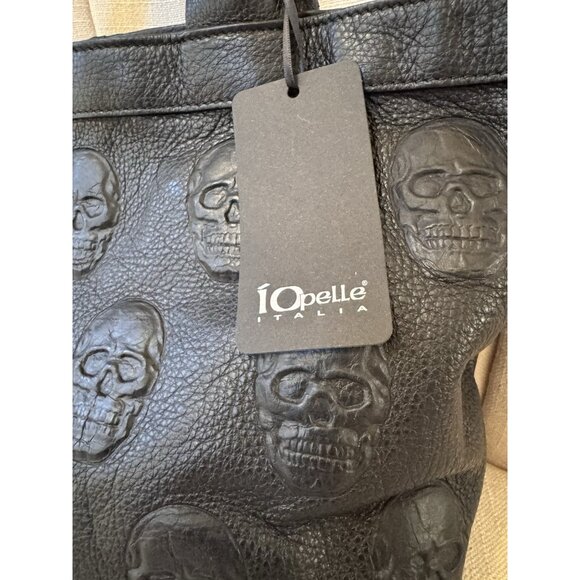 NWT IO PELLE ITALIA Large SKULL Embossed Leather Shoulder Bag Tote $695 Black - Picture 4 of 15